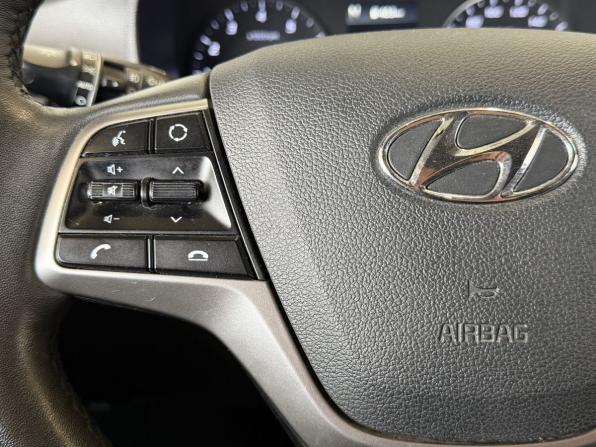 Hyundai Solaris II Рестайлинг с пробегом 2022 года, цена 1 490 000 рублей, 77700 км, седан, Автокод Объявления