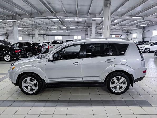 Mitsubishi Outlander II с пробегом 2008 года, цена 910 000 рублей, 105000 км, внедорожник, Автокод Объявления