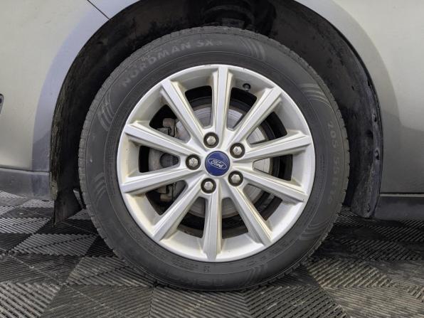 Ford Focus III Рестайлинг с пробегом 2018 года, цена 1 250 000 рублей, 142861 км, универсал, Автокод Объявления