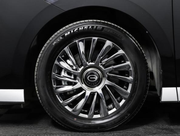 GAC M8 с пробегом 2023 года, цена 4 518 000 рублей, 20329 км, минивэн, Автокод Объявления