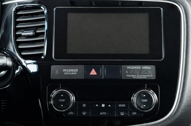 Mitsubishi Outlander III Рестайлинг 2 с пробегом 2017 года, цена 2 249 000 рублей, 130000 км, внедорожник, Автокод Объявления