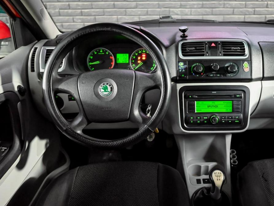 Skoda Fabia II Екатеринбург  - изображение 12