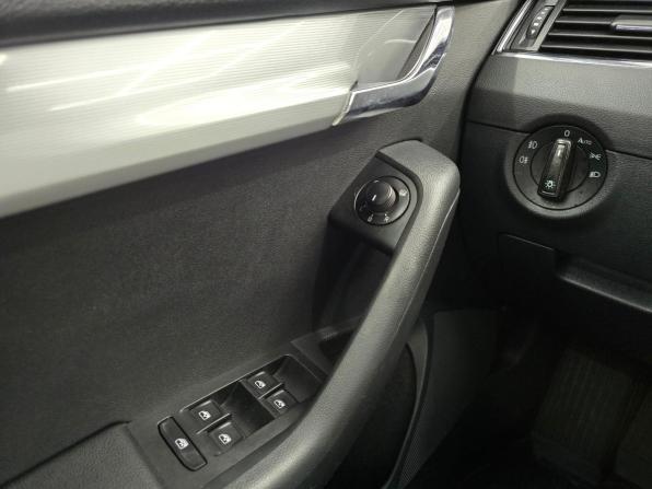 Skoda Octavia III (A7) с пробегом 2017 года, цена 1 599 000 рублей, 162553 км, лифтбек, Автокод Объявления