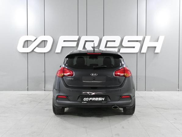 Kia Ceed II Рестайлинг с пробегом 2015 года, цена 999 000 рублей, 219850 км, хэтчбек, Автокод Объявления