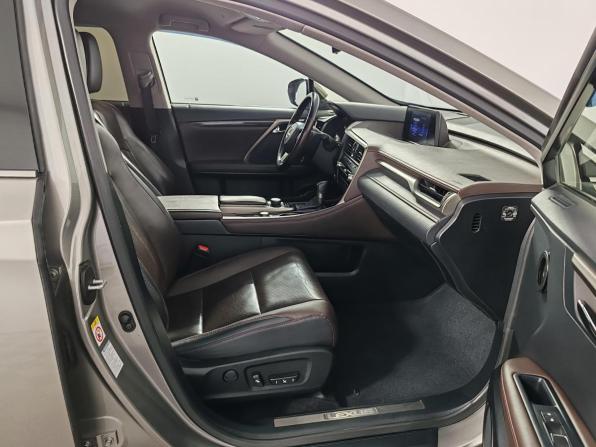 Lexus RX IV с пробегом 2018 года, цена 3 799 000 рублей, 173126 км, внедорожник, Автокод Объявления