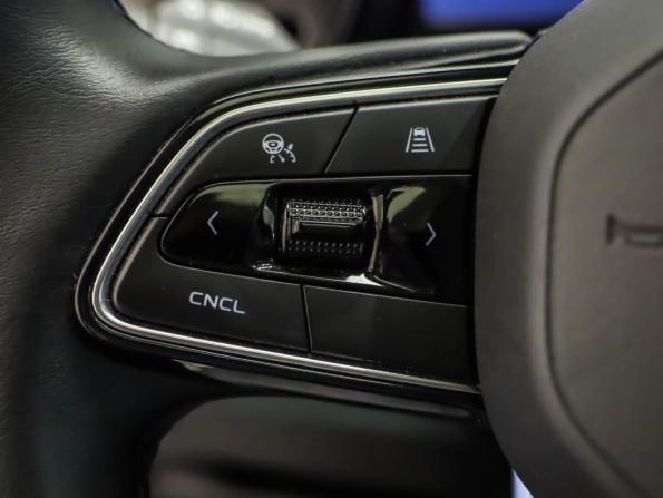 Geely Monjaro I с пробегом 2023 года, цена 3 150 000 рублей, 61927 км, внедорожник, Автокод Объявления