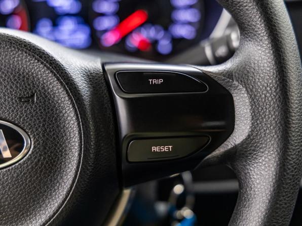 Kia Rio IV Рестайлинг с пробегом 2021 года, цена 1 638 000 рублей, 82310 км, седан, Автокод Объявления