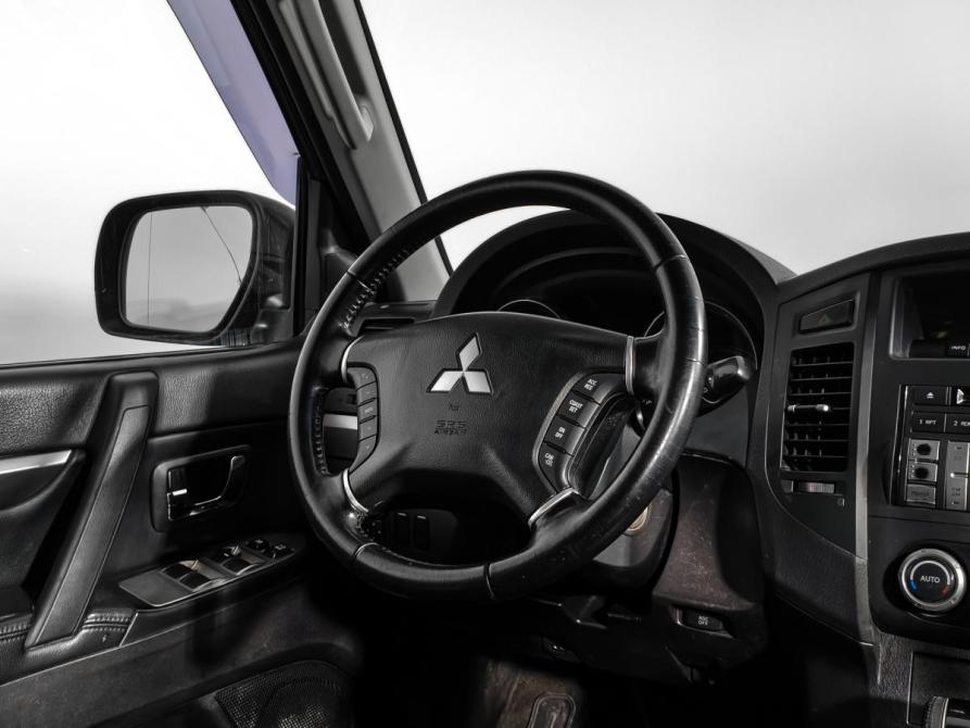 Mitsubishi Pajero IV Рестайлинг 1 Санкт-Петербург  - изображение 17