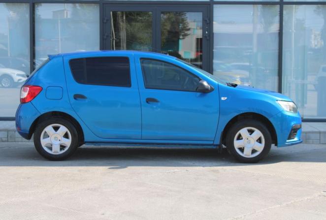Renault Sandero II Рестайлинг с пробегом 2018 года, цена 899 000 рублей, 90502 км, хэтчбек, Автокод Объявления