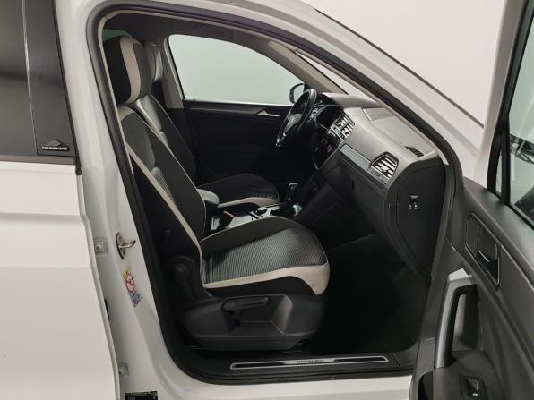 Volkswagen Tiguan II с пробегом 2019 года, цена 2 449 000 рублей, 129590 км, внедорожник, Автокод Объявления