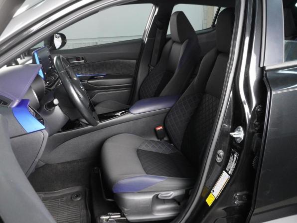 Toyota C-HR I Рестайлинг с пробегом 2020 года, цена 2 475 000 рублей, 54575 км, внедорожник, Автокод Объявления