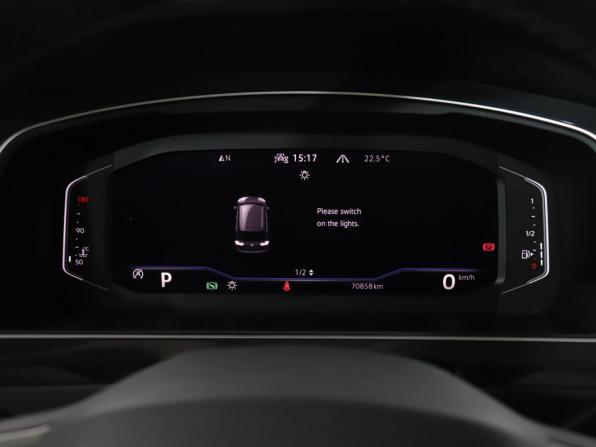 Volkswagen Tiguan II Рестайлинг с пробегом 2021 года, цена 3 679 900 рублей, 70854 км, внедорожник, Автокод Объявления