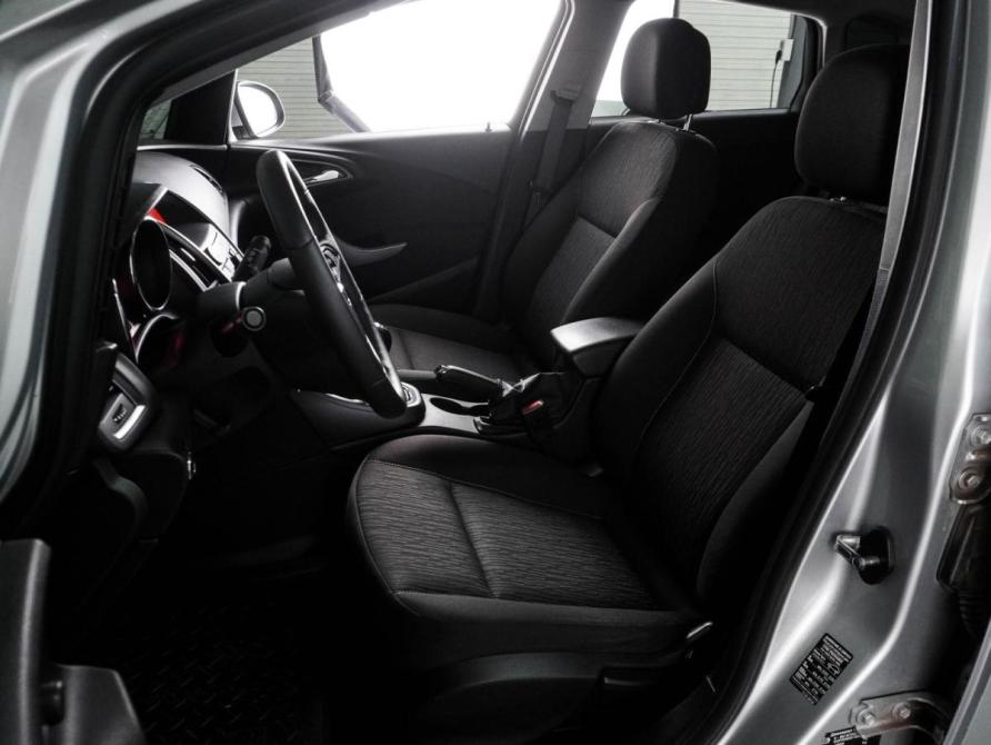 Opel Astra J Рестайлинг Воронеж  - изображение 10