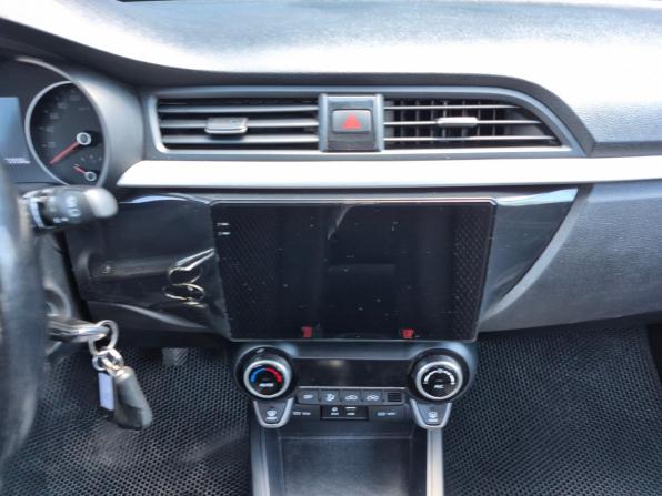 Kia Rio IV с пробегом 2018 года, цена 1 310 000 рублей, 73200 км, хэтчбек, Автокод Объявления