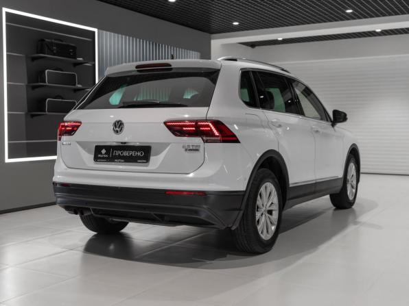 Volkswagen Tiguan II с пробегом 2017 года, цена 1 995 000 рублей, 248875 км, внедорожник, Автокод Объявления