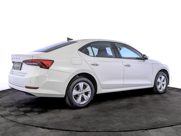 Skoda Octavia IV (A8) с пробегом 2022 года, цена 2 680 000 рублей, 34856 км, лифтбек, Автокод Объявления