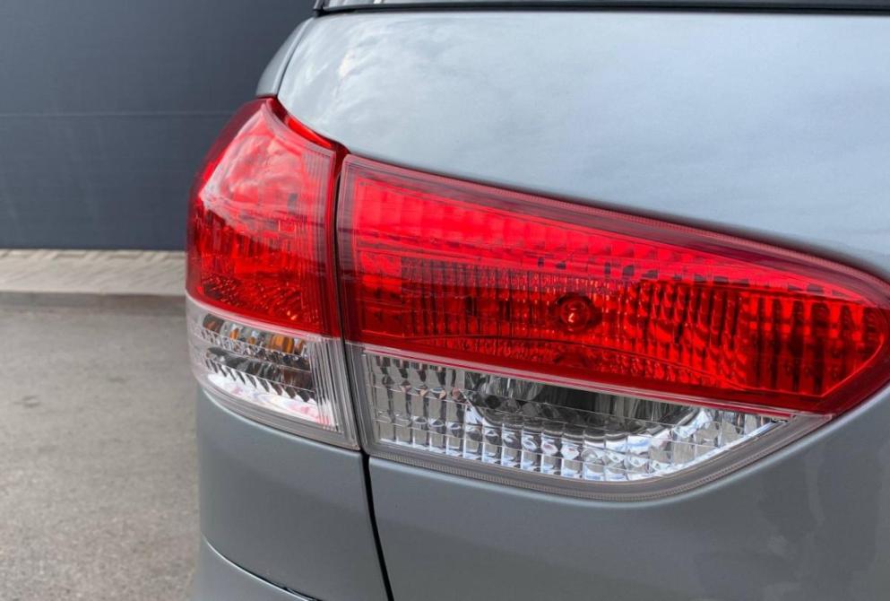 Toyota Wish II Красноярск  - изображение 11