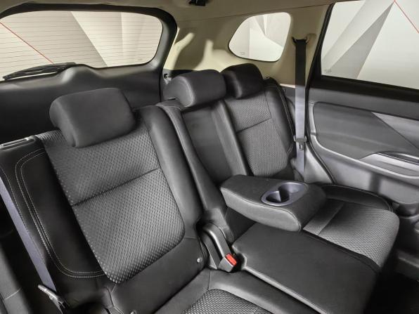 Mitsubishi Outlander III Рестайлинг 3 с пробегом 2019 года, цена 2 059 000 рублей, 135932 км, внедорожник, Автокод Объявления