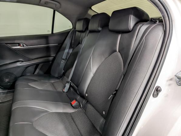 Toyota Camry VIII (XV70) Рестайлинг с пробегом 2021 года, цена 3 225 000 рублей, 47174 км, седан, Автокод Объявления