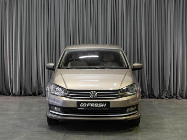 Volkswagen Polo V Рестайлинг с пробегом 2016 года, цена 1 149 000 рублей, 142101 км, седан, Автокод Объявления