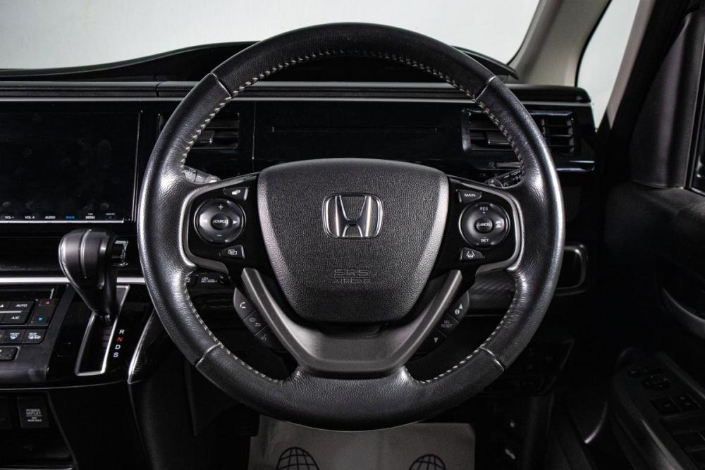 Honda Stepwgn V Рестайлинг Сургут  - изображение 12