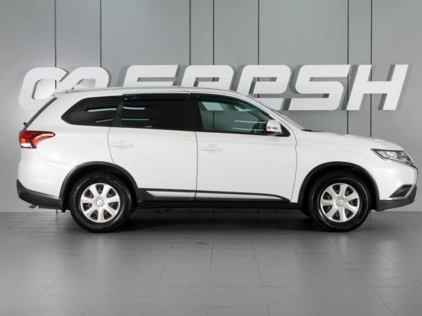 Mitsubishi Outlander III Рестайлинг 3 с пробегом 2019 года, цена 1 999 000 рублей, 179885 км, внедорожник, Автокод Объявления