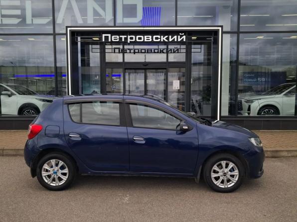 Renault Sandero II с пробегом 2017 года, цена 865 000 рублей, 143091 км, хэтчбек, Автокод Объявления