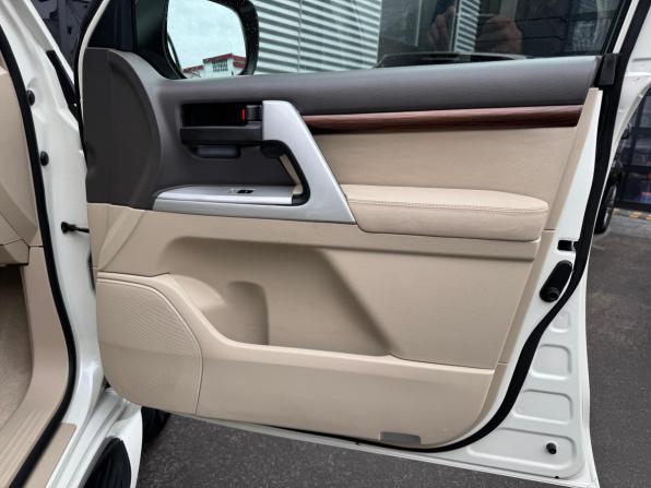 Toyota Land Cruiser 200 Series Рестайлинг 2 с пробегом 2020 года, цена 7 690 000 рублей, 79155 км, внедорожник, Автокод Объявления