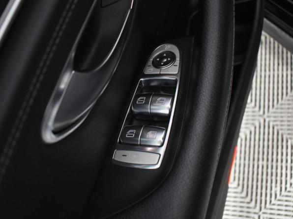 Mercedes-Benz E-Класс V (W213 S213 C238) с пробегом 2018 года, цена 2 980 000 рублей, 184395 км, седан, Автокод Объявления