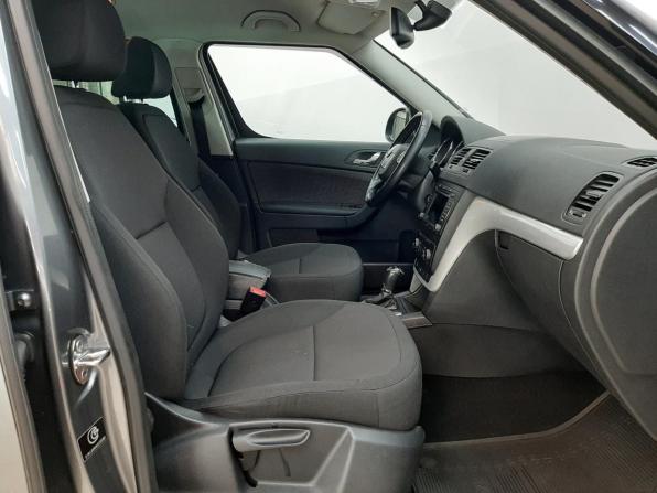 Skoda Yeti I с пробегом 2013 года, цена 840 000 рублей, 180732 км, внедорожник, Автокод Объявления