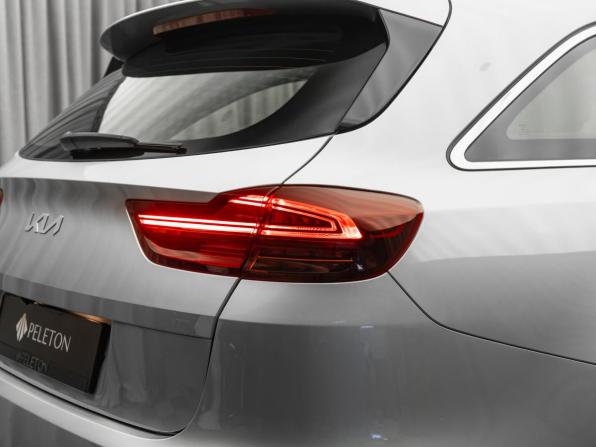 Kia Ceed III Рестайлинг с пробегом 2022 года, цена 2 380 000 рублей, 60688 км, универсал, Автокод Объявления
