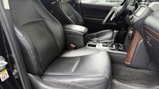 Toyota Land Cruiser Prado 150 Series Рестайлинг 1 с пробегом 2015 года, цена 3 400 000 рублей, 209813 км, внедорожник, Автокод Объявления