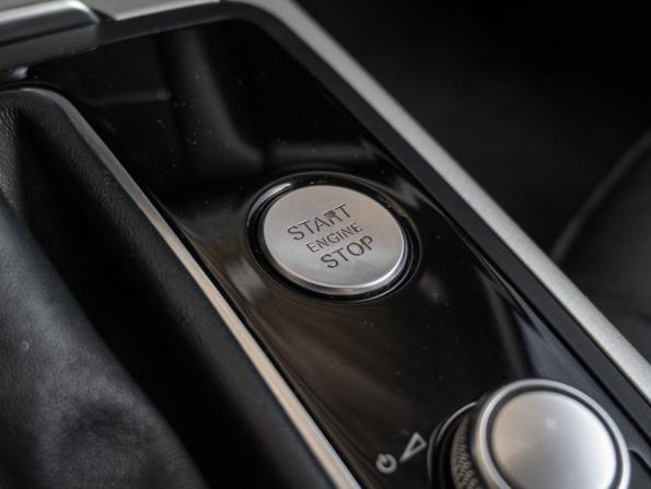 Audi A6 IV (C7) Рестайлинг с пробегом 2015 года, цена 1 930 000 рублей, 183228 км, седан, Автокод Объявления
