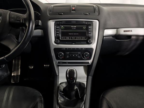 Skoda Octavia II (A5) Рестайлинг с пробегом 2011 года, цена 975 000 рублей, 167753 км, универсал, Автокод Объявления