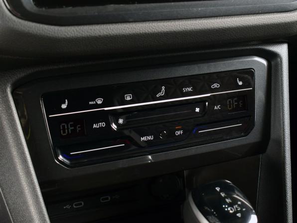 Volkswagen Tiguan II Рестайлинг с пробегом 2022 года, цена 2 675 995 рублей, 23258 км, внедорожник, Автокод Объявления