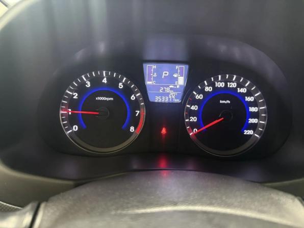Hyundai Solaris I Рестайлинг с пробегом 2014 года, цена 699 000 рублей, 353350 км, седан, Автокод Объявления