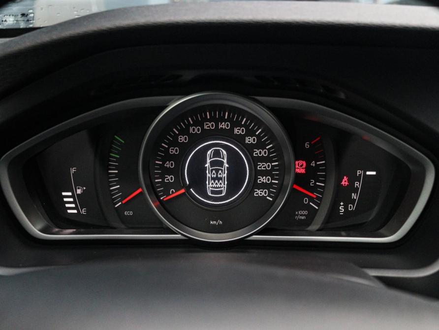 Volvo V40 Cross Country I Москва  - изображение 19