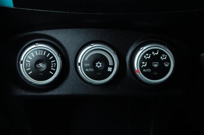 Mitsubishi Outlander II с пробегом 2006 года, цена 1 199 000 рублей, 293000 км, внедорожник, Автокод Объявления