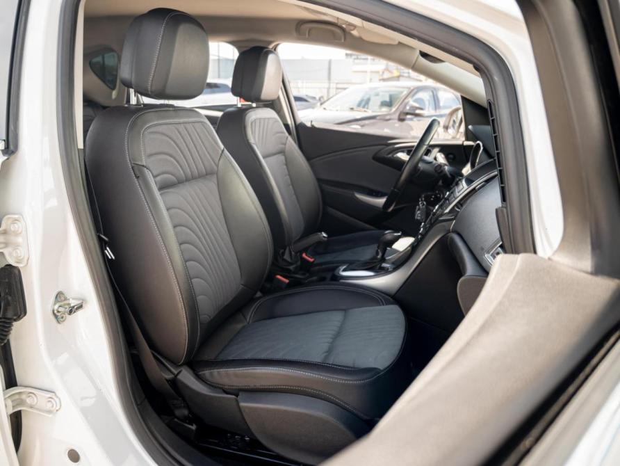Opel Astra J Рестайлинг Краснодар  - изображение 8