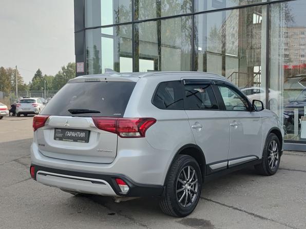 Mitsubishi Outlander III Рестайлинг 3 с пробегом 2019 года, цена 2 185 000 рублей, 108270 км, внедорожник, Автокод Объявления