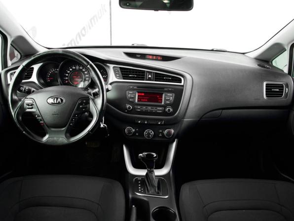 Kia Ceed II Рестайлинг с пробегом 2018 года, цена 1 360 000 рублей, 146441 км, универсал, Автокод Объявления