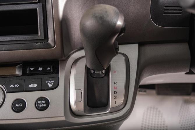 Honda Stream II Рестайлинг с пробегом 2011 года, цена 1 099 000 рублей, 251000 км, компактвэн, Автокод Объявления
