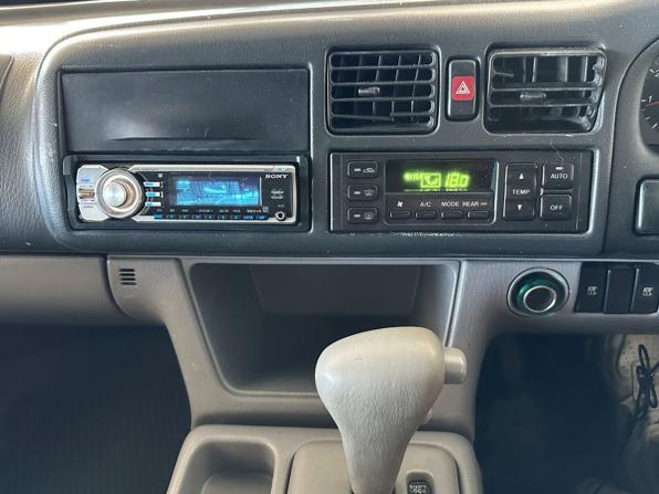 Mazda Bongo III с пробегом 1998 года, цена 350 000 рублей, 238100 км, минивэн, Автокод Объявления