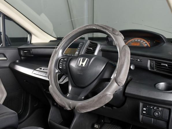 Honda Freed I с пробегом 2010 года, цена 619 995 рублей, 499119 км, компактвэн, Автокод Объявления