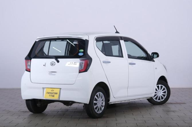 Daihatsu Mira e:S II с пробегом 2021 года, цена 849 000 рублей, 48000 км, хэтчбек, Автокод Объявления