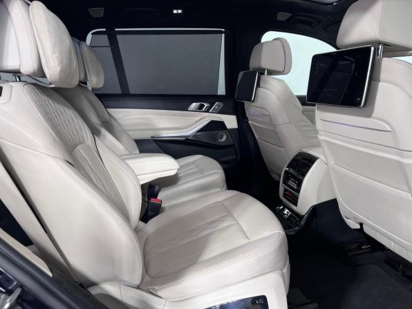 BMW X7 I (G07) с пробегом 2021 года, цена 8 070 000 рублей, 117386 км, внедорожник, Автокод Объявления