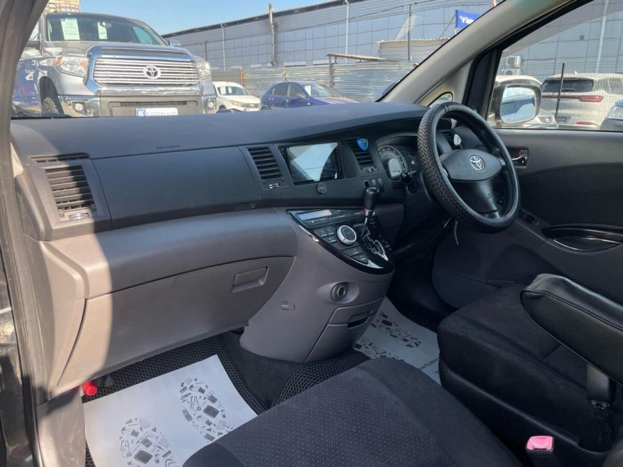 Toyota ISis I Краснодар  - изображение 18