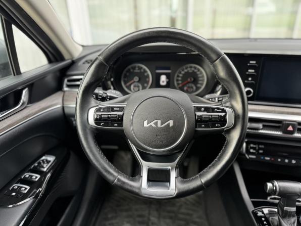 Kia K5 III с пробегом 2021 года, цена 2 550 000 рублей, 66738 км, седан, Автокод Объявления