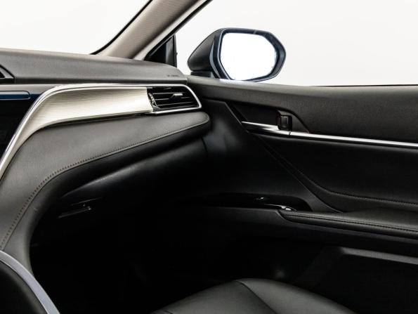 Toyota Camry VIII (XV70) с пробегом 2019 года, цена 2 299 000 рублей, 102000 км, седан, Автокод Объявления