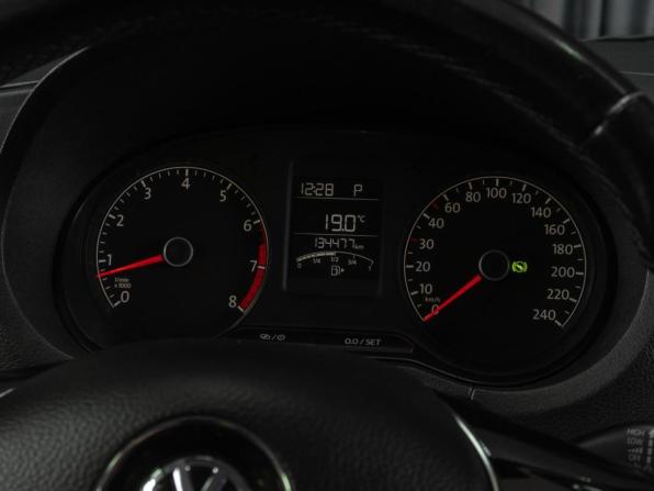 Volkswagen Polo V Рестайлинг с пробегом 2016 года, цена 1 070 000 рублей, 134477 км, седан, Автокод Объявления